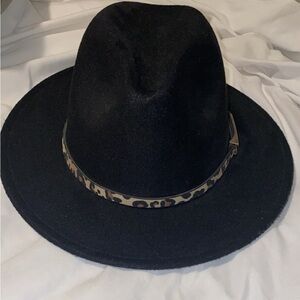 JustFab Black Hat with Leopard Band